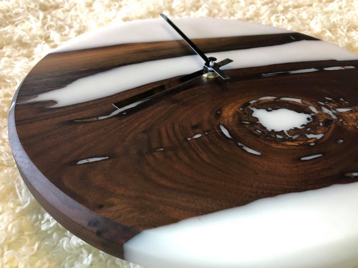 Live Edge/Resin Clock (Custom Order)